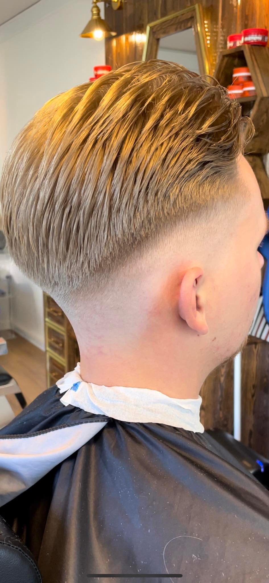 Skin fade cut at Salon Hårlywood